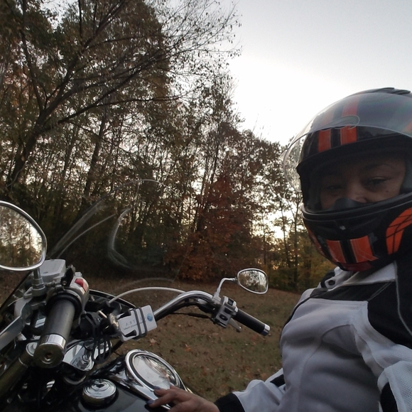 Meet your Posher, Brenda - Picture 1 of 1